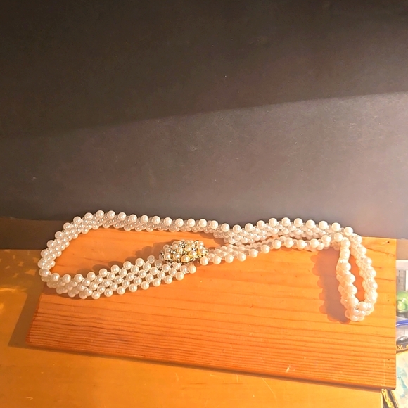 BEAUTIFUL VINTAGE FAUX WHITE PEARL GOLD RHINESTONE JEWELED STRETCH BELT main image 7